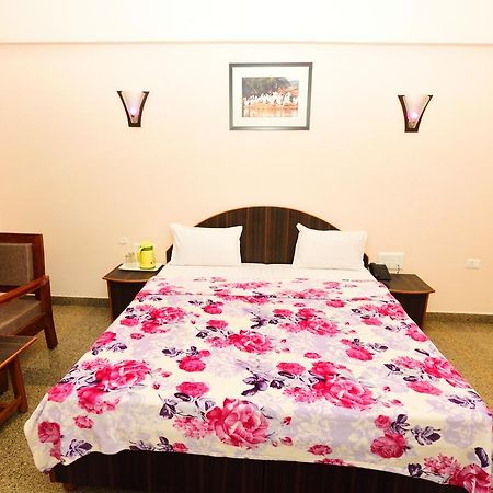 Geetanjali Hotel & Motel Bharatpur Exterior foto