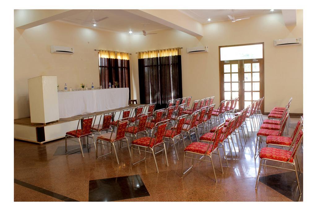 Geetanjali Hotel & Motel Bharatpur Exterior foto